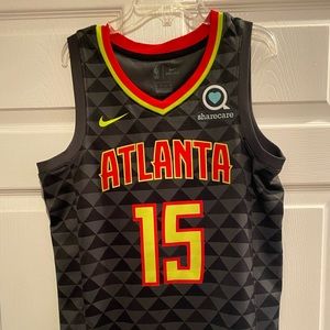 Atlanta Hawks NBA basketball jersey.